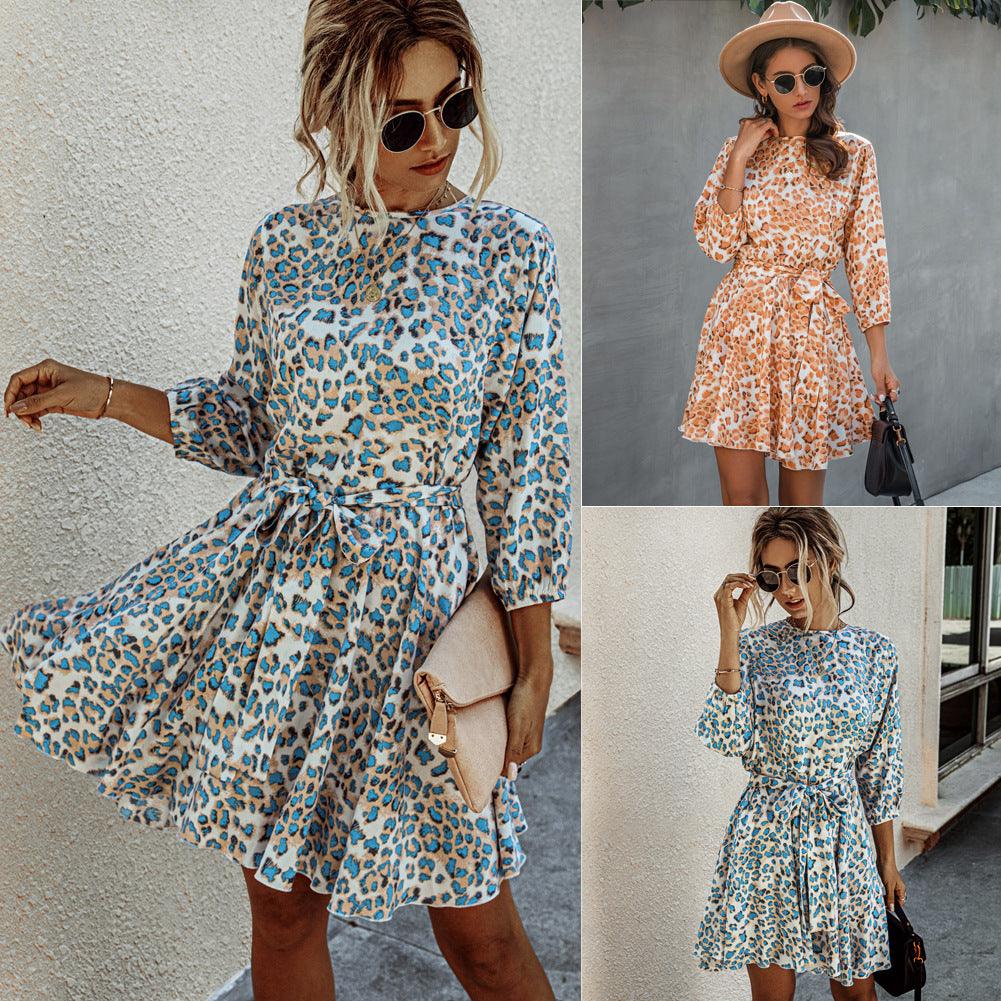 Women's dress with leopard print - Trendha
