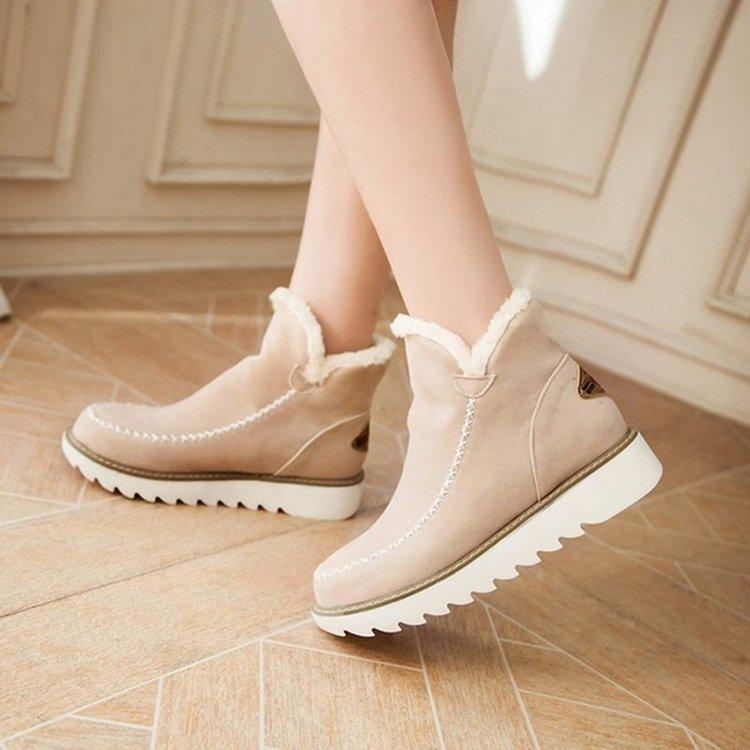 Warm Boots with Faux-Wool Lining