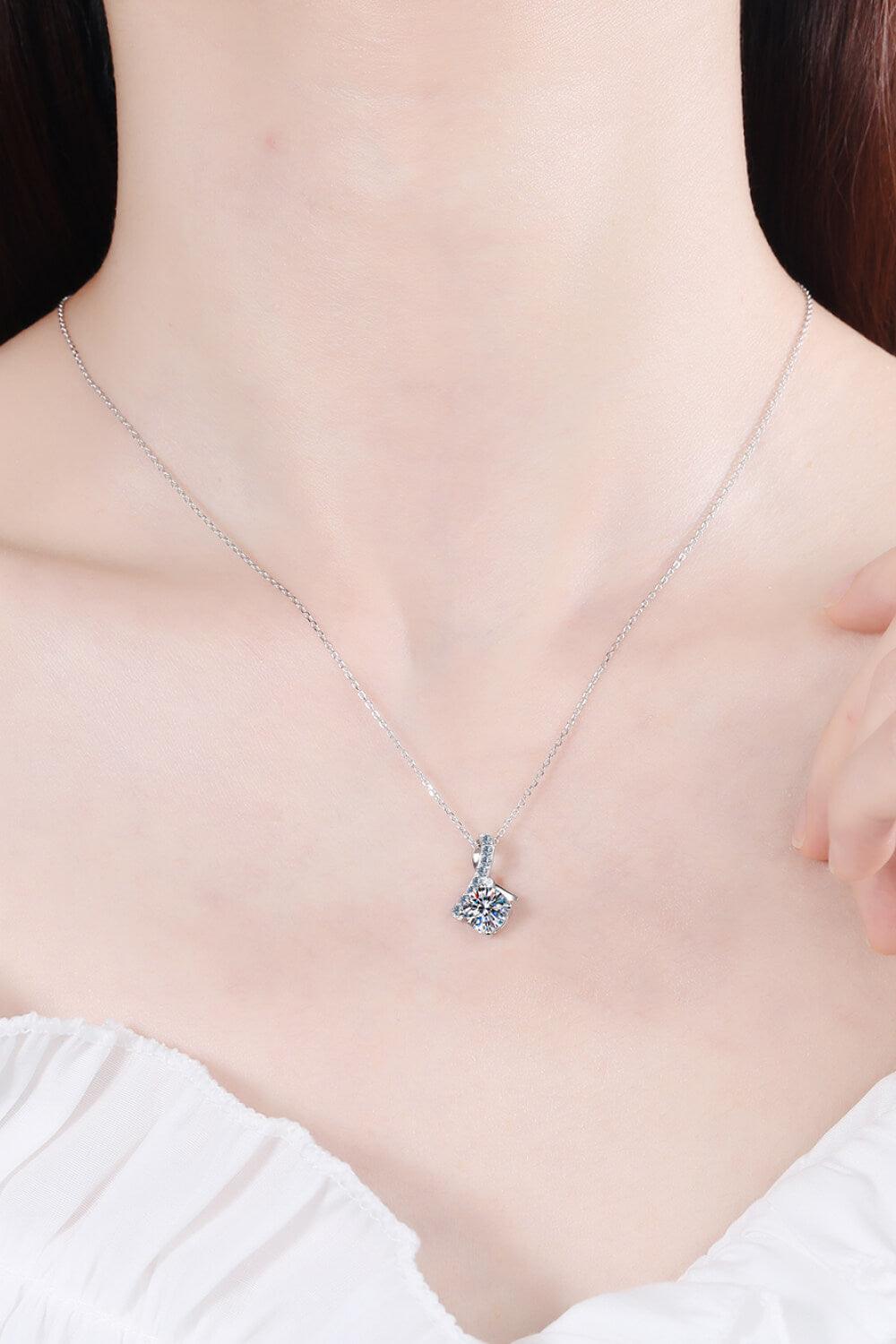 Unique and Chic Moissanite Pendant Necklace - Trendha