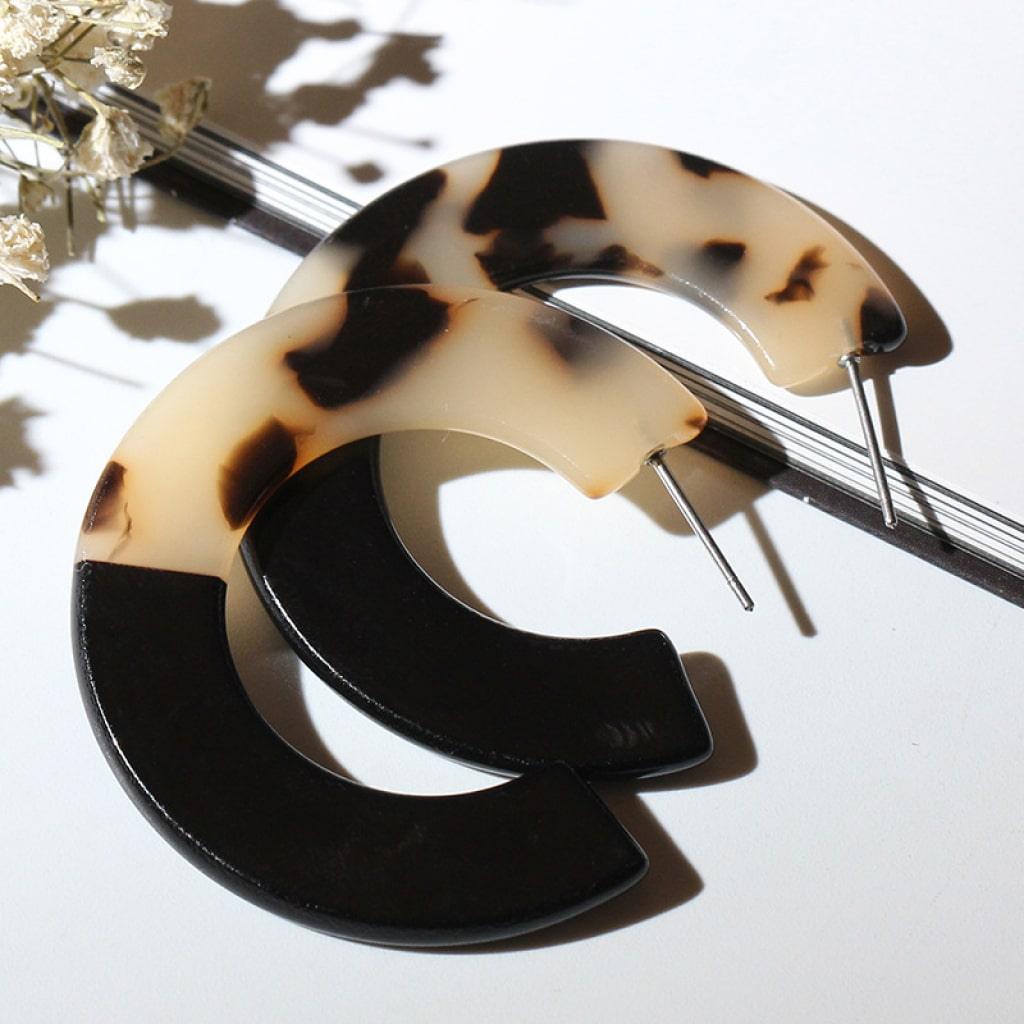 C-Shaped Earrings - Trendha