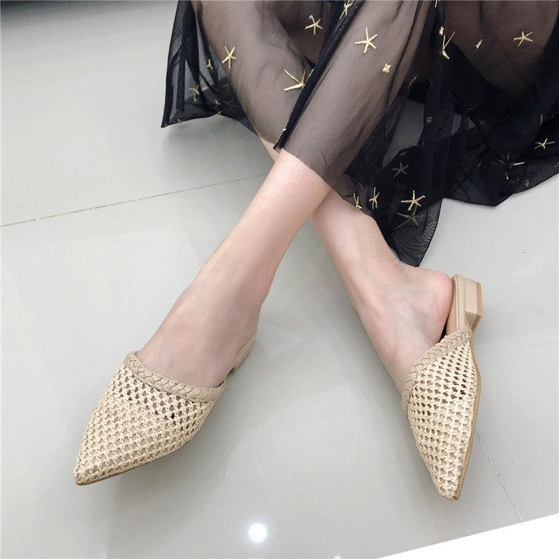 Mesh breathable pointed sandals