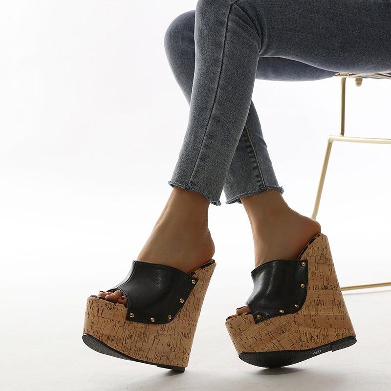 New Women's Transparent Rivet High-heeled Sandals