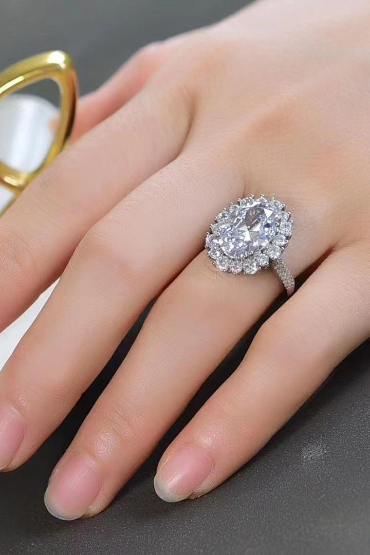 8 Carat Oval Moissanite Ring - Trendha