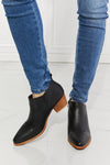 Color: Black
 (Sold Out)